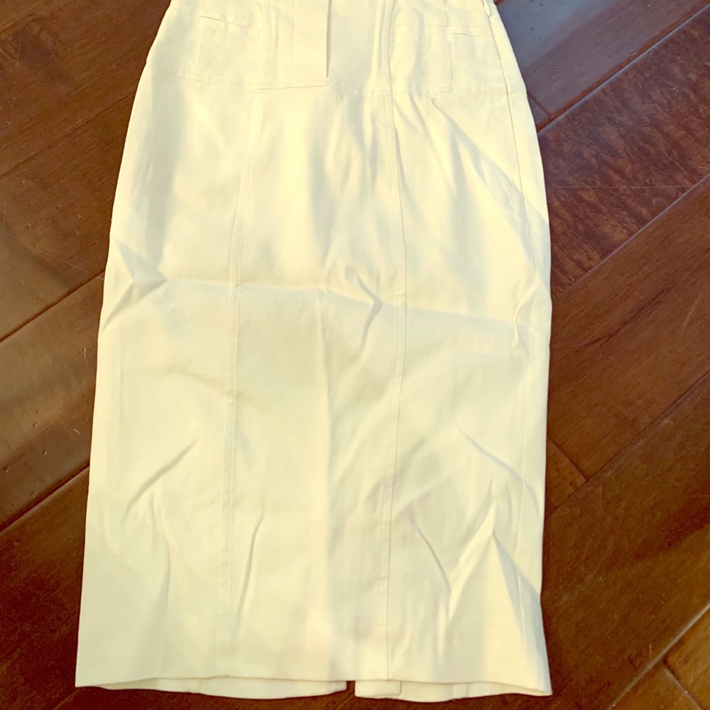 White Marciano Pencil Skirt 🔥